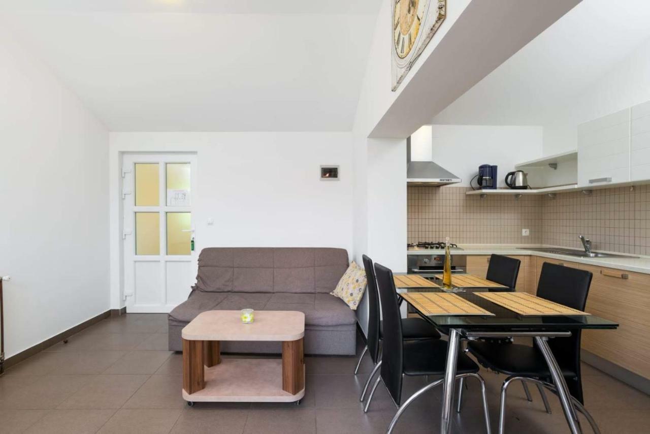 Apartmani Vinko Tribunj-Sovlje Tribunj  Luaran gambar